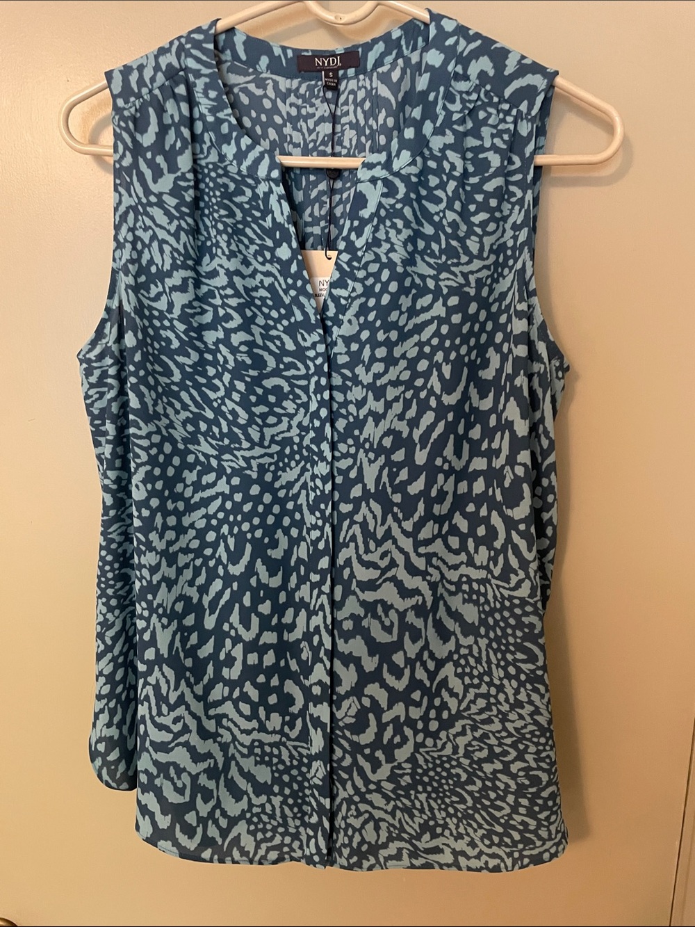 NYDJ Blue Printed Sleeveless V-Neck Camisole